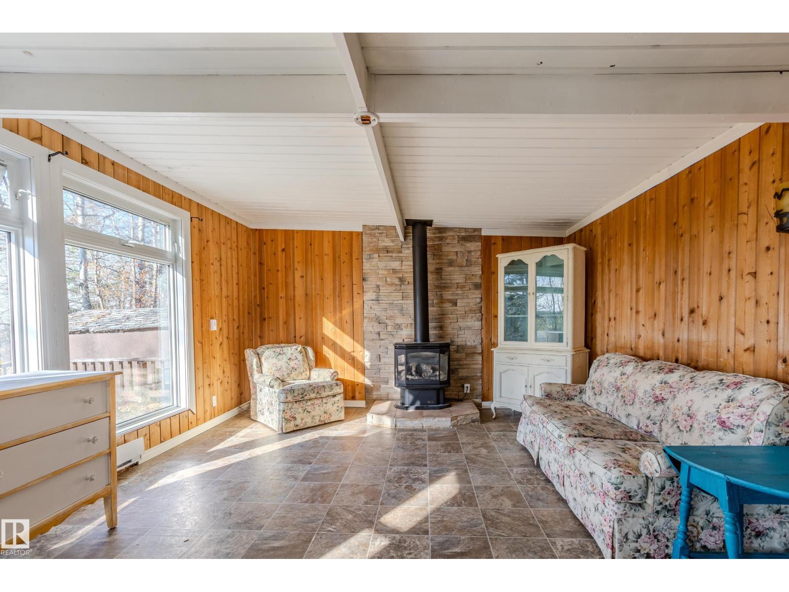 161 Lakeshore Dr, Rural Lac Ste. Anne County, Alberta  T0E 1V0 - Photo 11 - E4462817