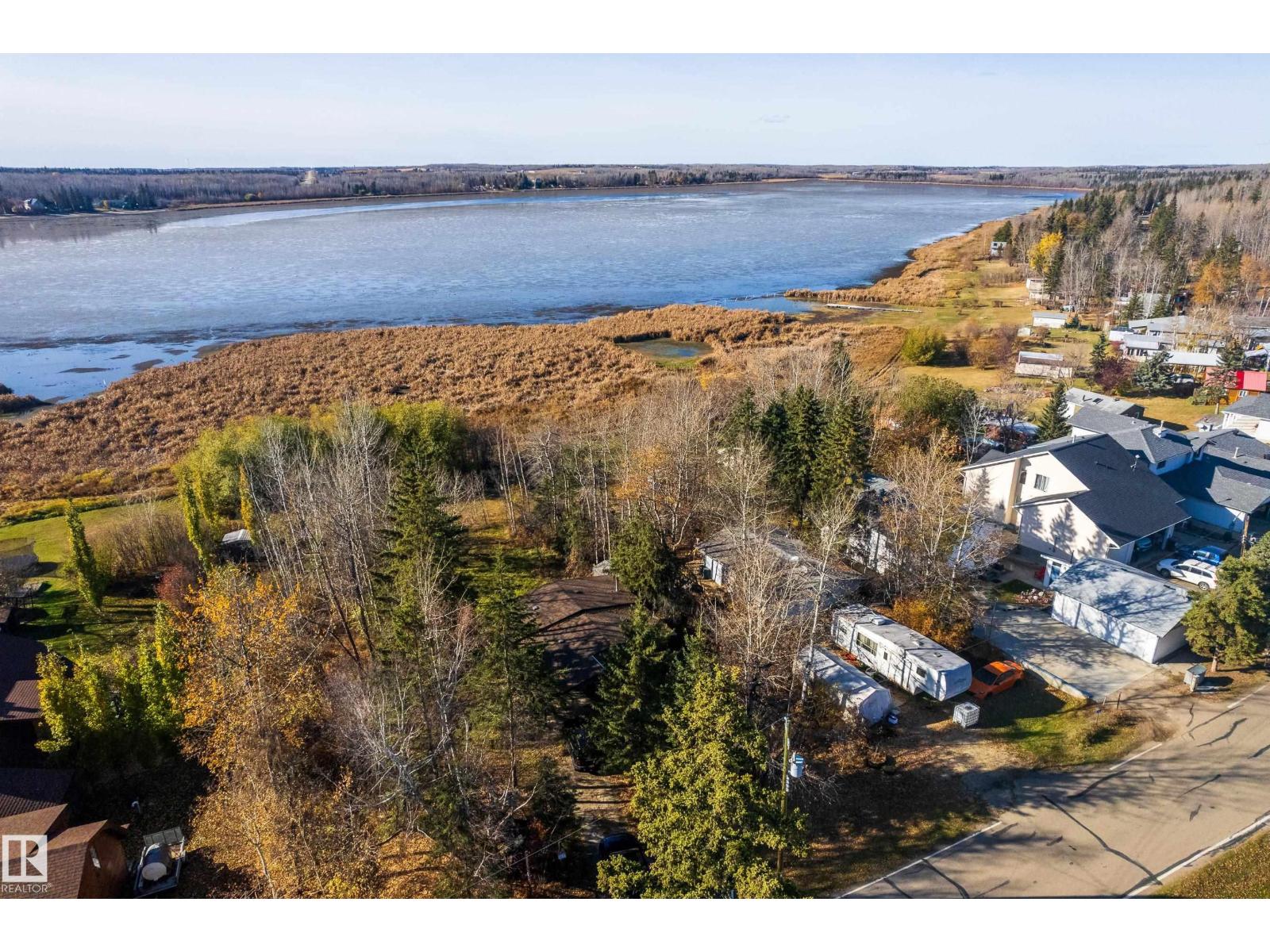 161 Lakeshore Dr, Rural Lac Ste. Anne County, Alberta  T0E 1V0 - Photo 20 - E4462817