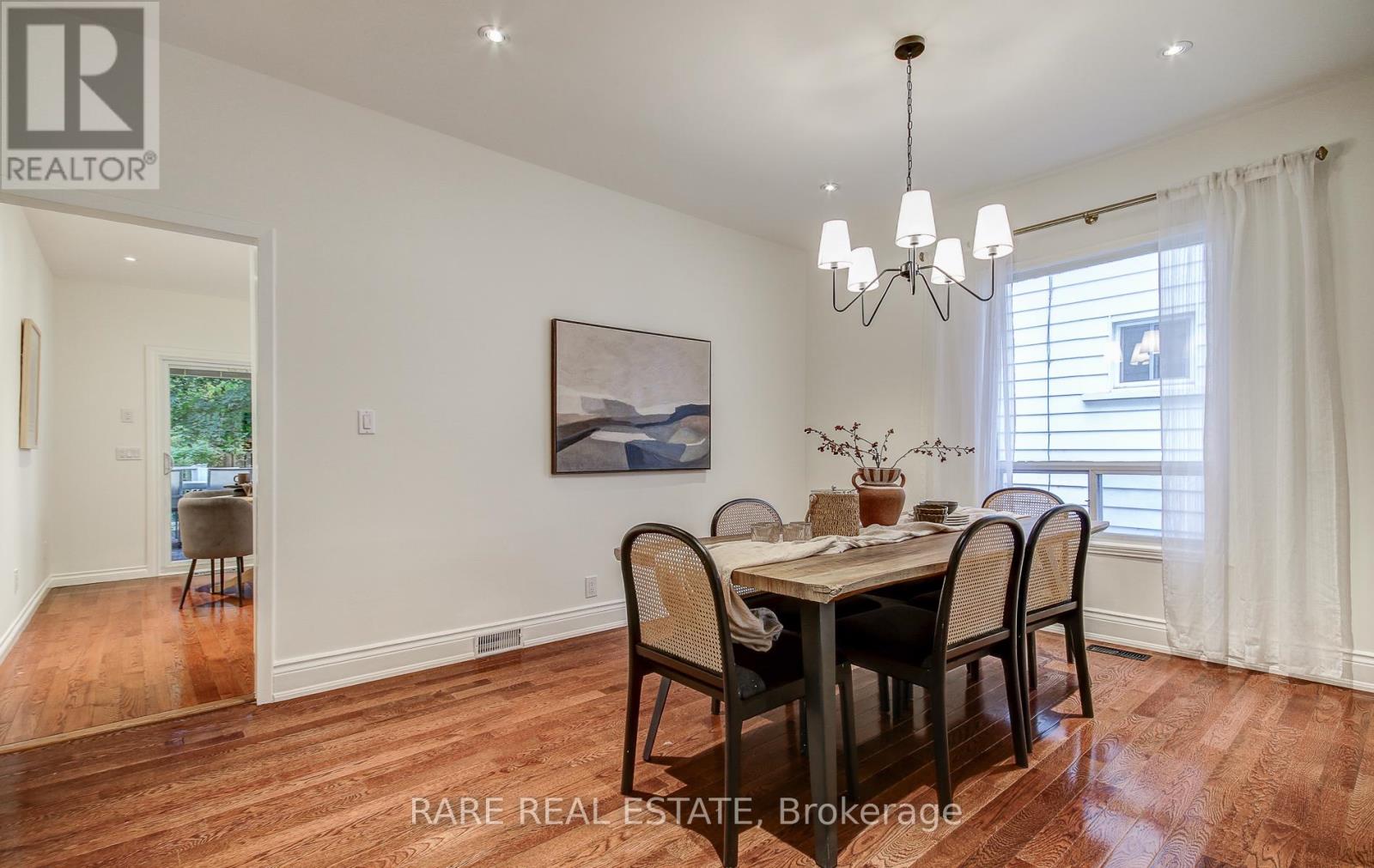 965 Logan Avenue, Toronto, Ontario  M4K 3E6 - Photo 10 - E12472172