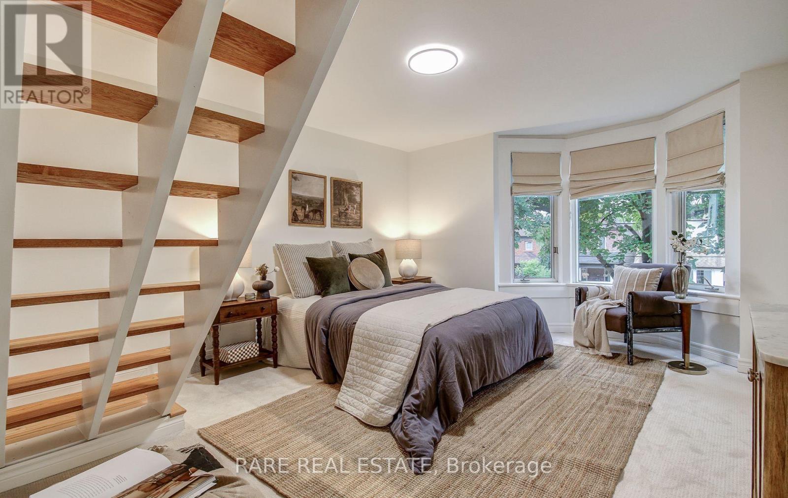 965 Logan Avenue, Toronto, Ontario  M4K 3E6 - Photo 17 - E12472172