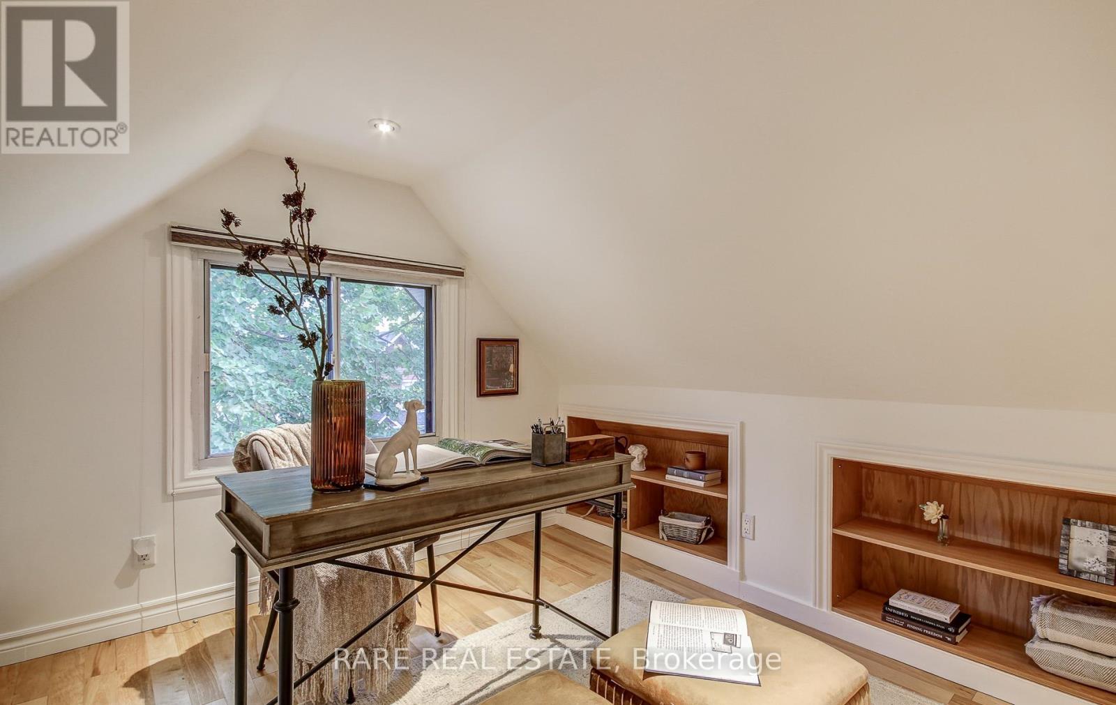 965 Logan Avenue, Toronto, Ontario  M4K 3E6 - Photo 21 - E12472172