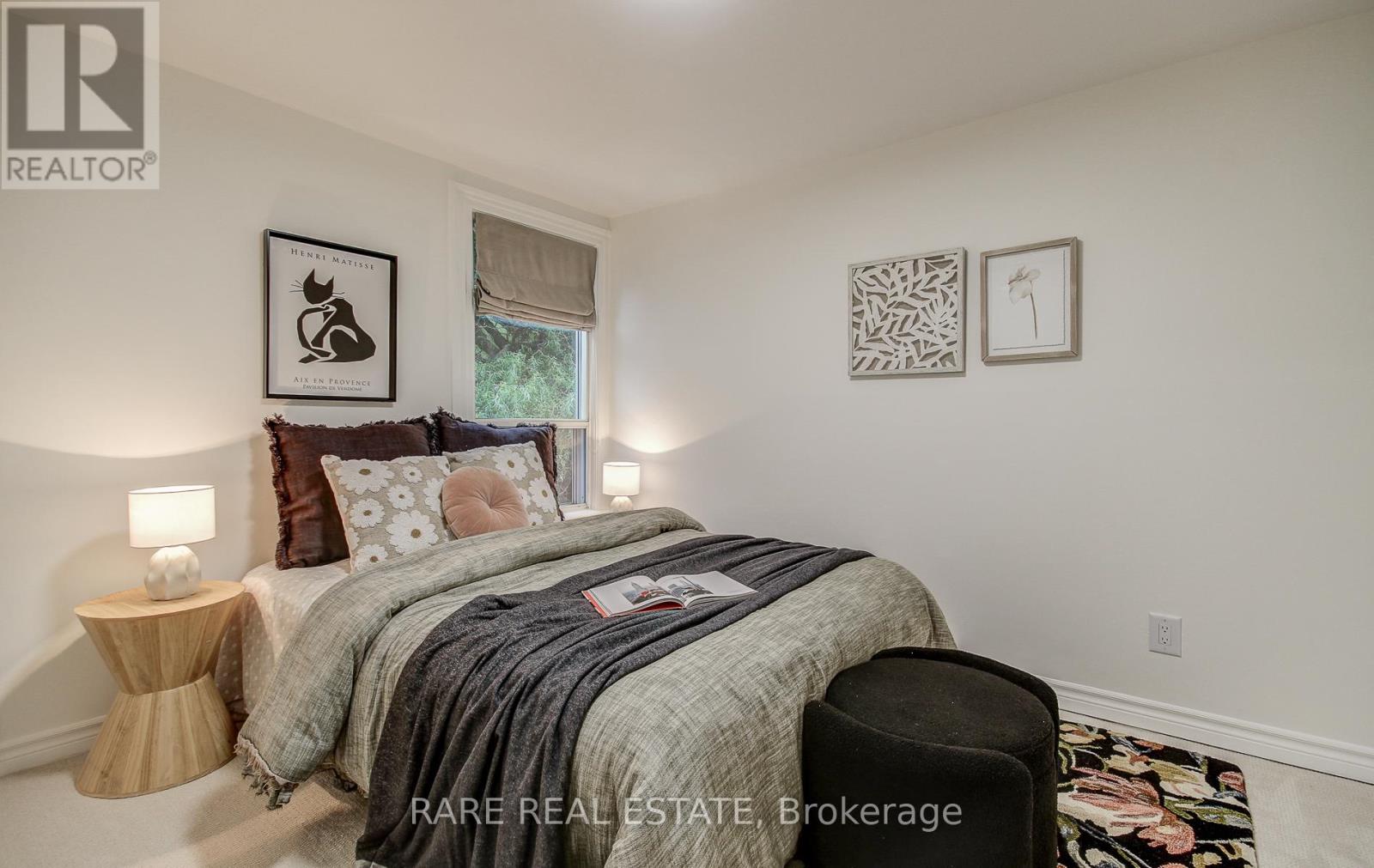 965 Logan Avenue, Toronto, Ontario  M4K 3E6 - Photo 23 - E12472172