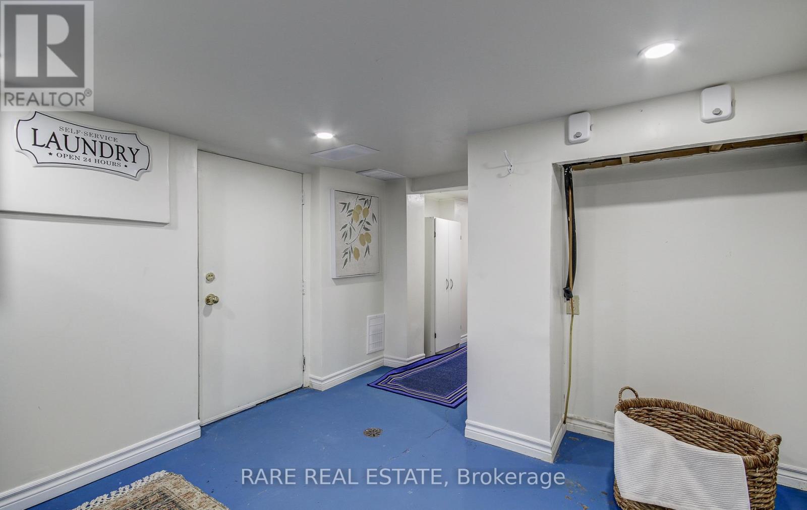965 Logan Avenue, Toronto, Ontario  M4K 3E6 - Photo 33 - E12472172