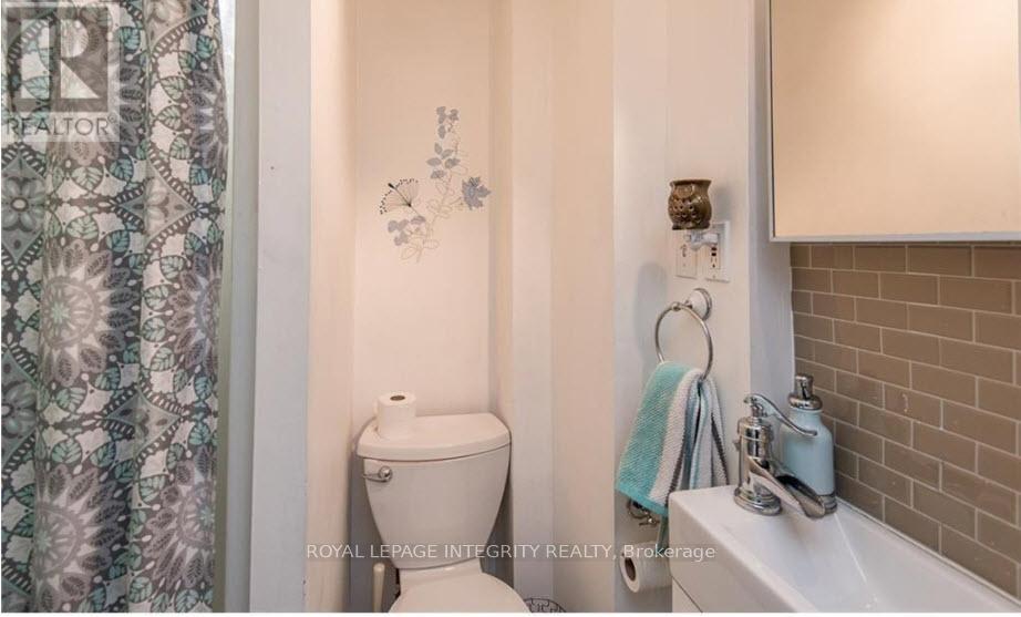 521 Chapel Street, Ottawa, Ontario  K1N 8A1 - Photo 11 - X12472292