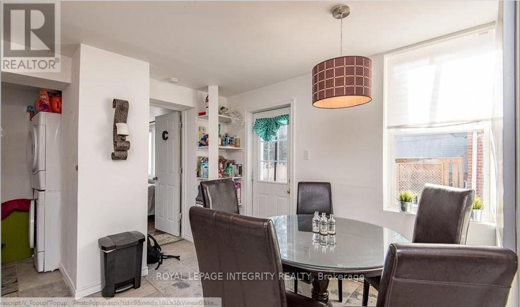 521 Chapel Street, Ottawa, Ontario  K1N 8A1 - Photo 4 - X12472292