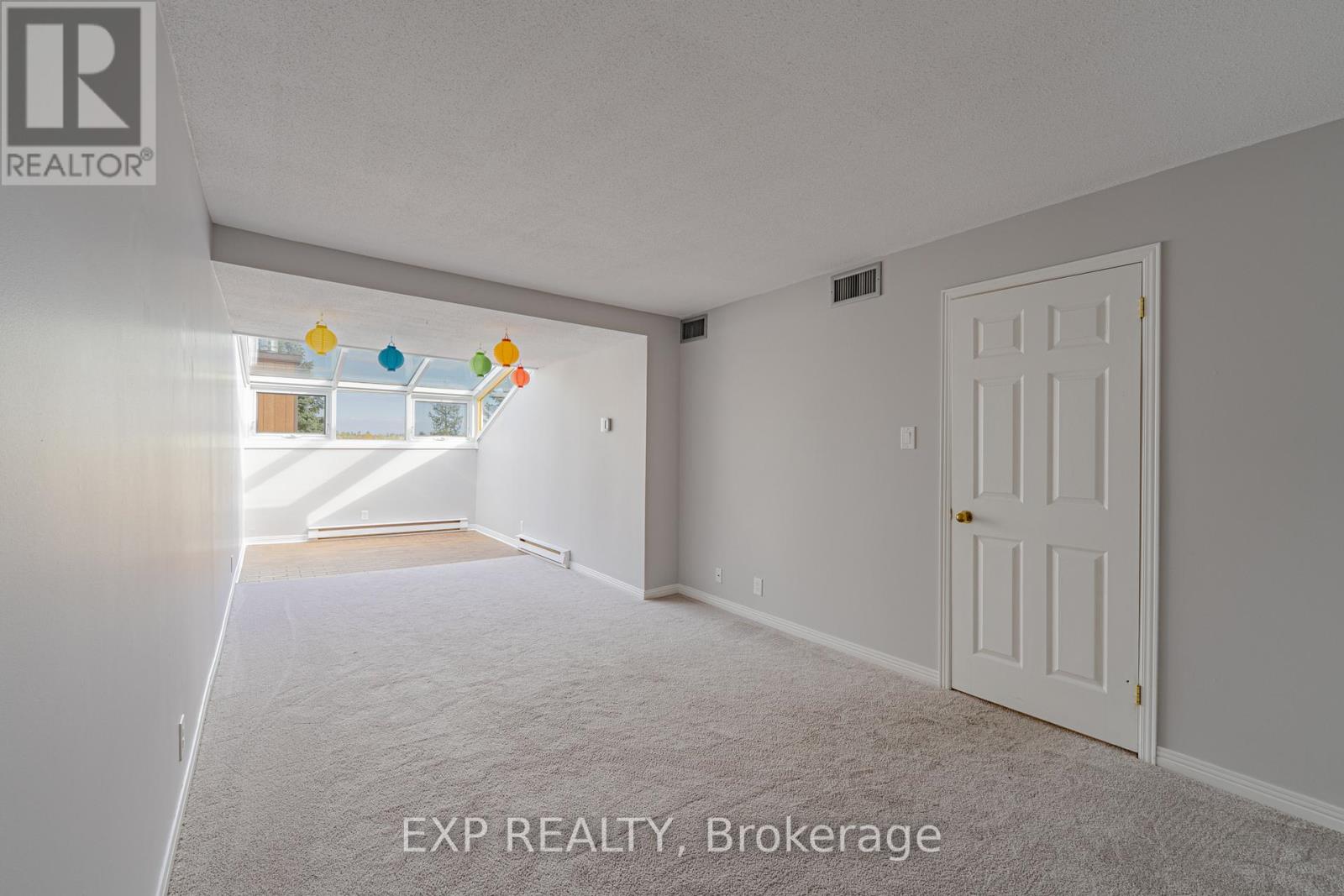 208 Stratas Court, Ottawa, Ontario  K2L 3K5 - Photo 36 - X12472293