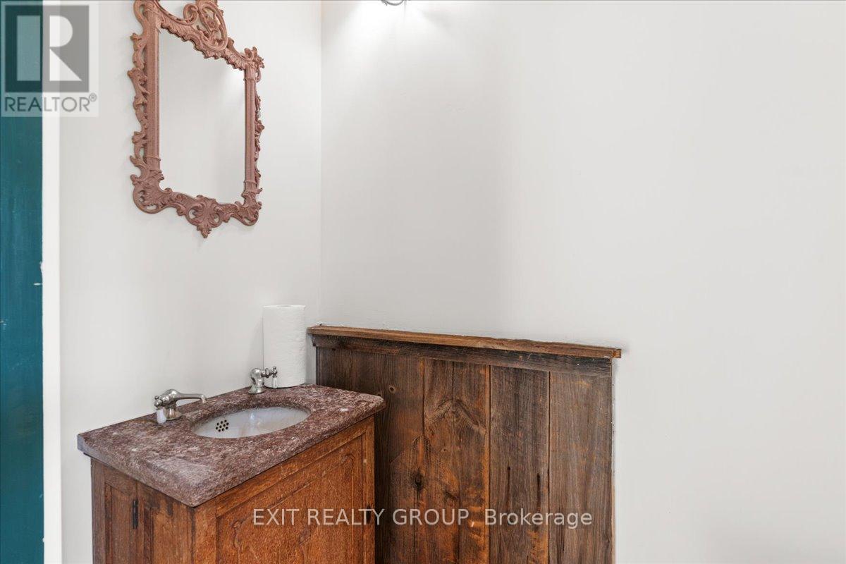 782 County Road 49, Prince Edward County, Ontario  K0K 2T0 - Photo 24 - X12461232