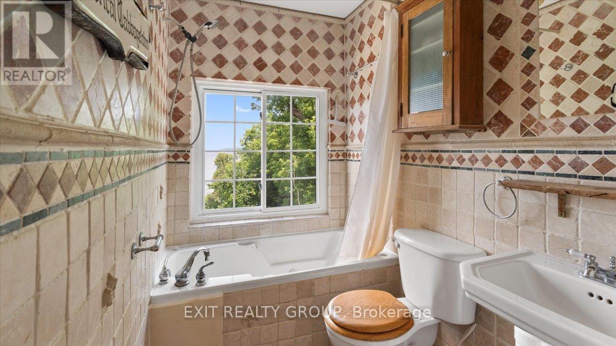 782 County Road 49, Prince Edward County, Ontario  K0K 2T0 - Photo 28 - X12461232