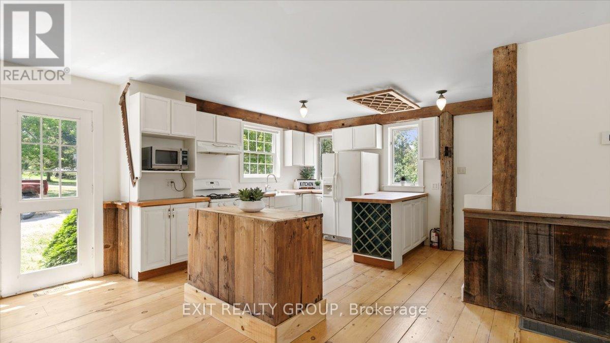 782 County Road 49, Prince Edward County, Ontario  K0K 2T0 - Photo 18 - X12461232