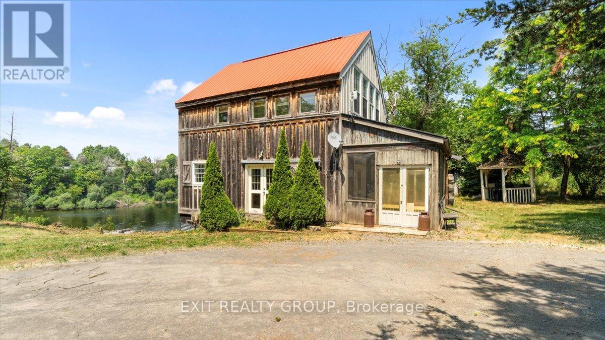 782 County Road 49, Prince Edward County, Ontario  K0K 2T0 - Photo 16 - X12461232