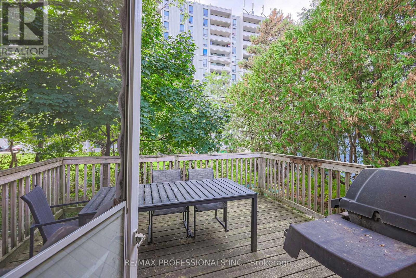 9 Donalbain Crescent, Markham (Royal Orchard), Ontario  L3T 3S3 - Photo 23 - N12472173