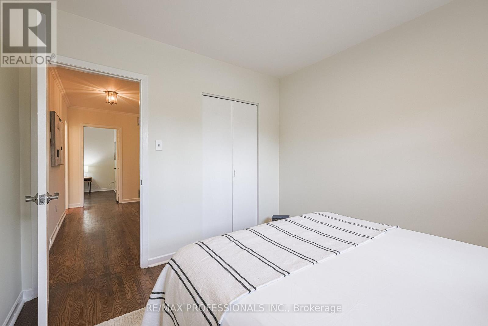 9 Donalbain Crescent, Markham (Royal Orchard), Ontario  L3T 3S3 - Photo 30 - N12472173