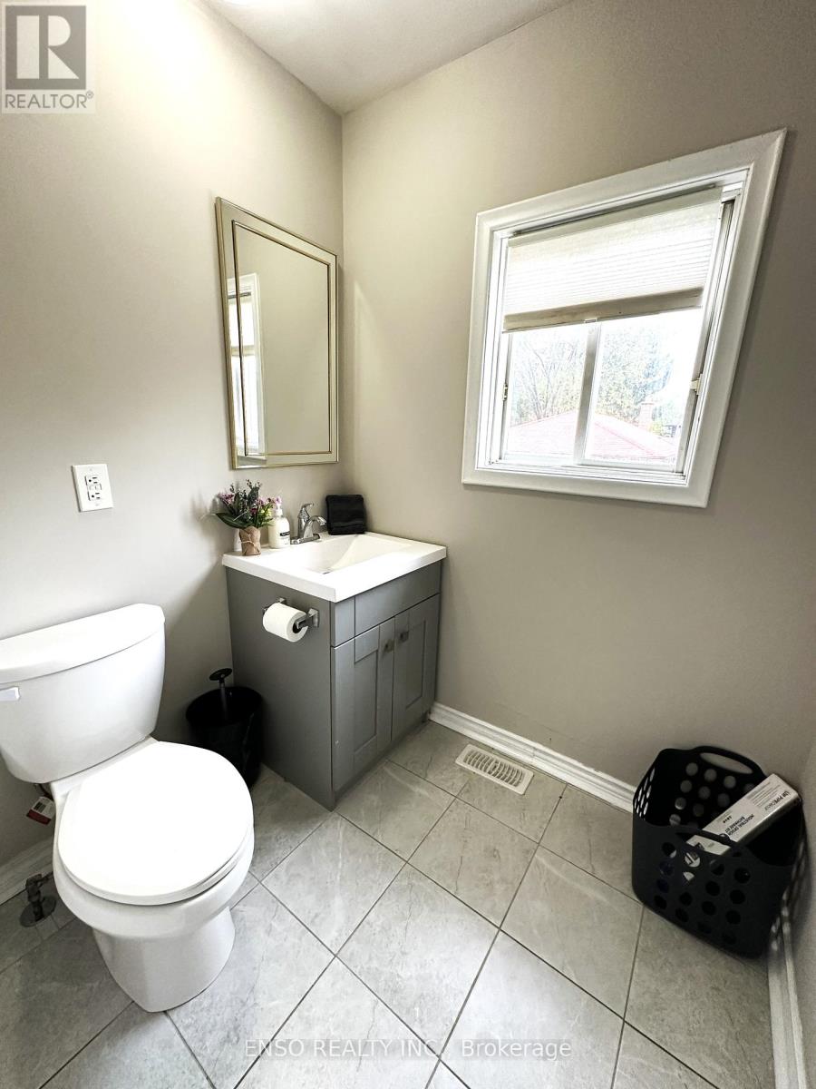 Unit A - 24 Gentry Crescent, Richmond Hill, Ontario  L4C 2G9 - Photo 13 - N12472179
