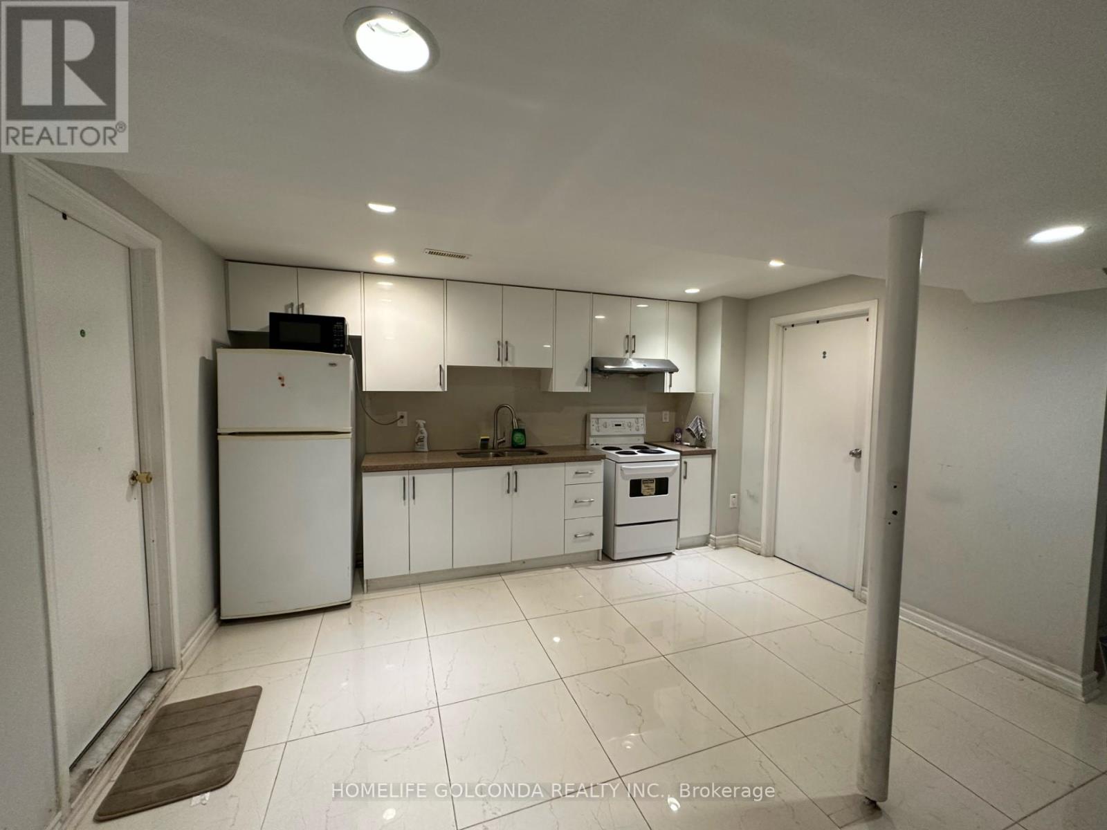 37 Halder Crescent, Markham, Ontario  L3R 7E9 - Photo 1 - N12472183