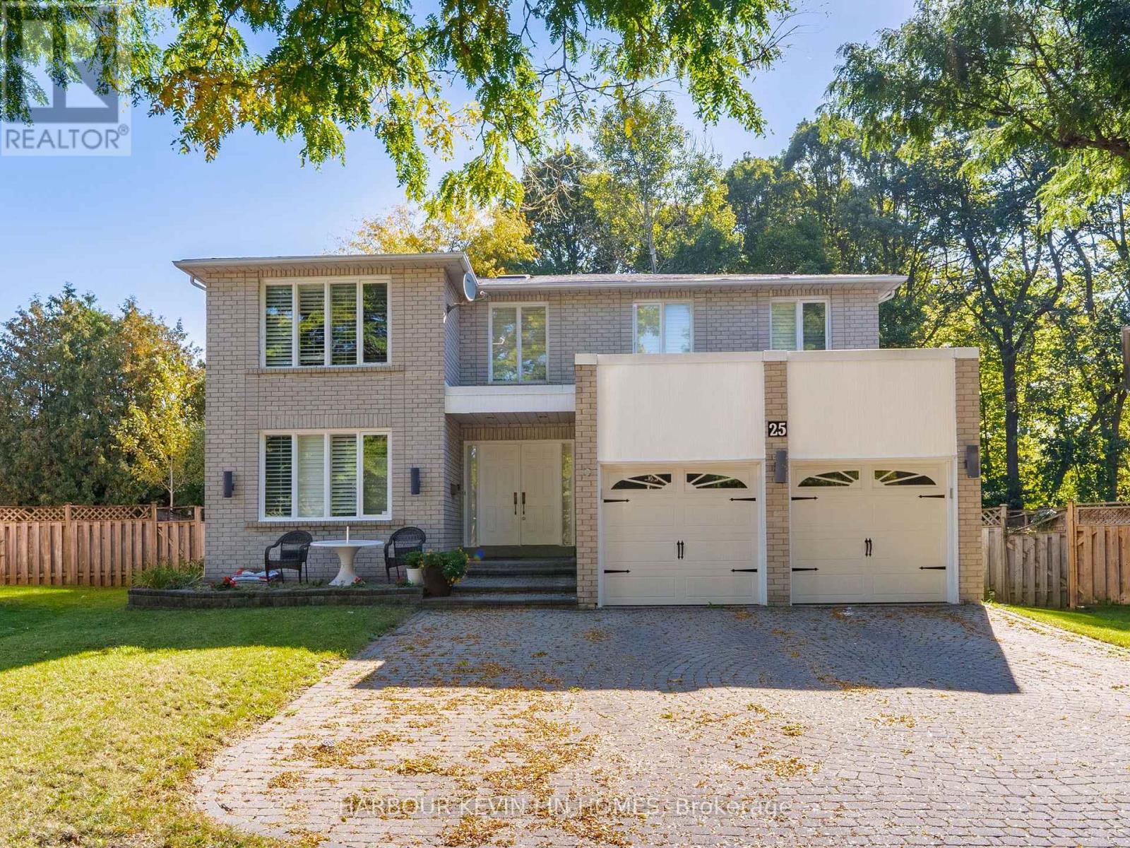 25 Pearl Gate Court, Richmond Hill, Ontario  L4B 2R2 - Photo 1 - N12472194
