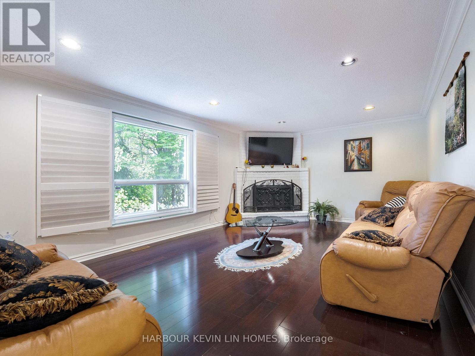 25 Pearl Gate Court, Richmond Hill, Ontario  L4B 2R2 - Photo 25 - N12472194