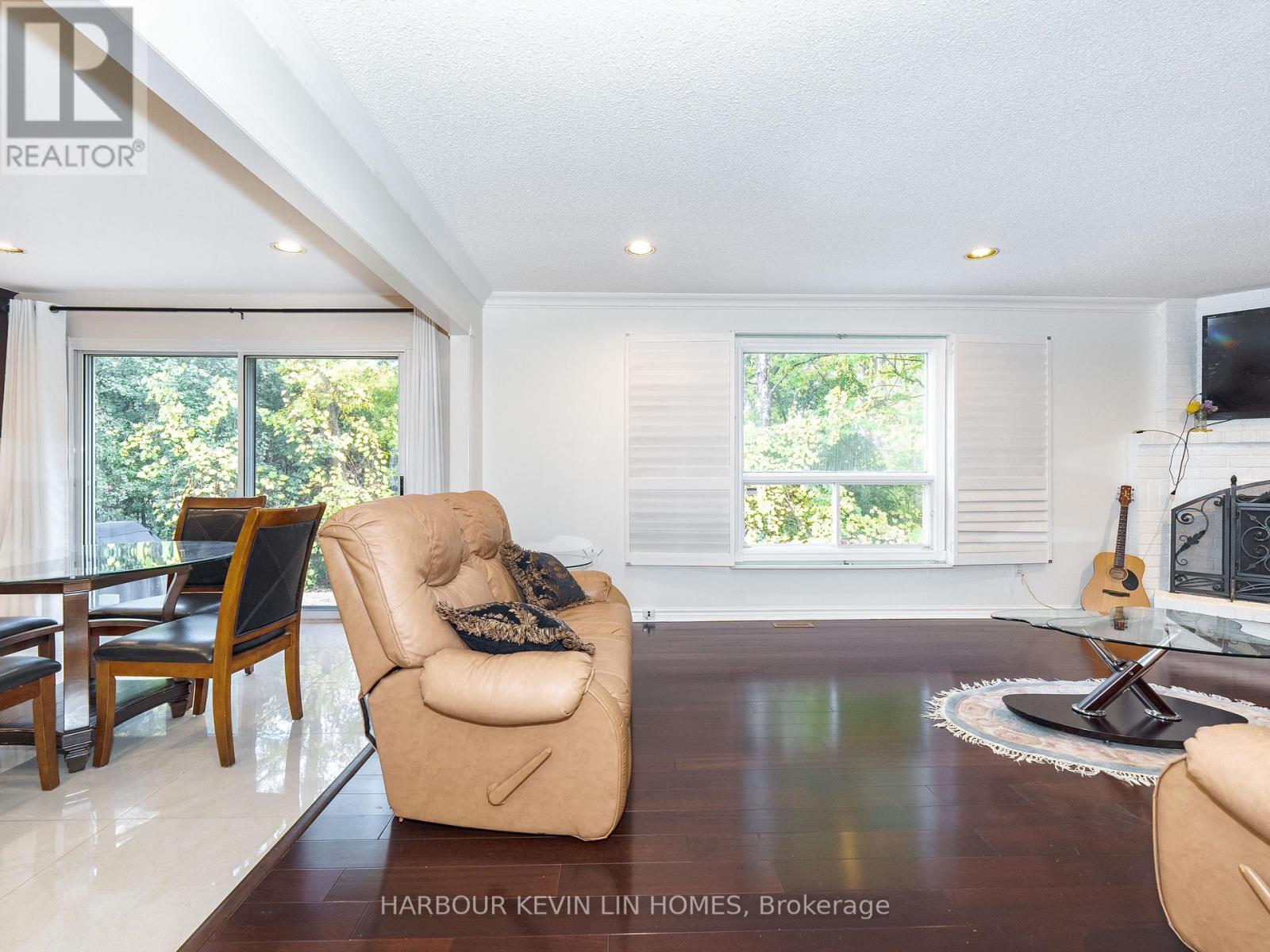 25 Pearl Gate Court, Richmond Hill, Ontario  L4B 2R2 - Photo 27 - N12472194