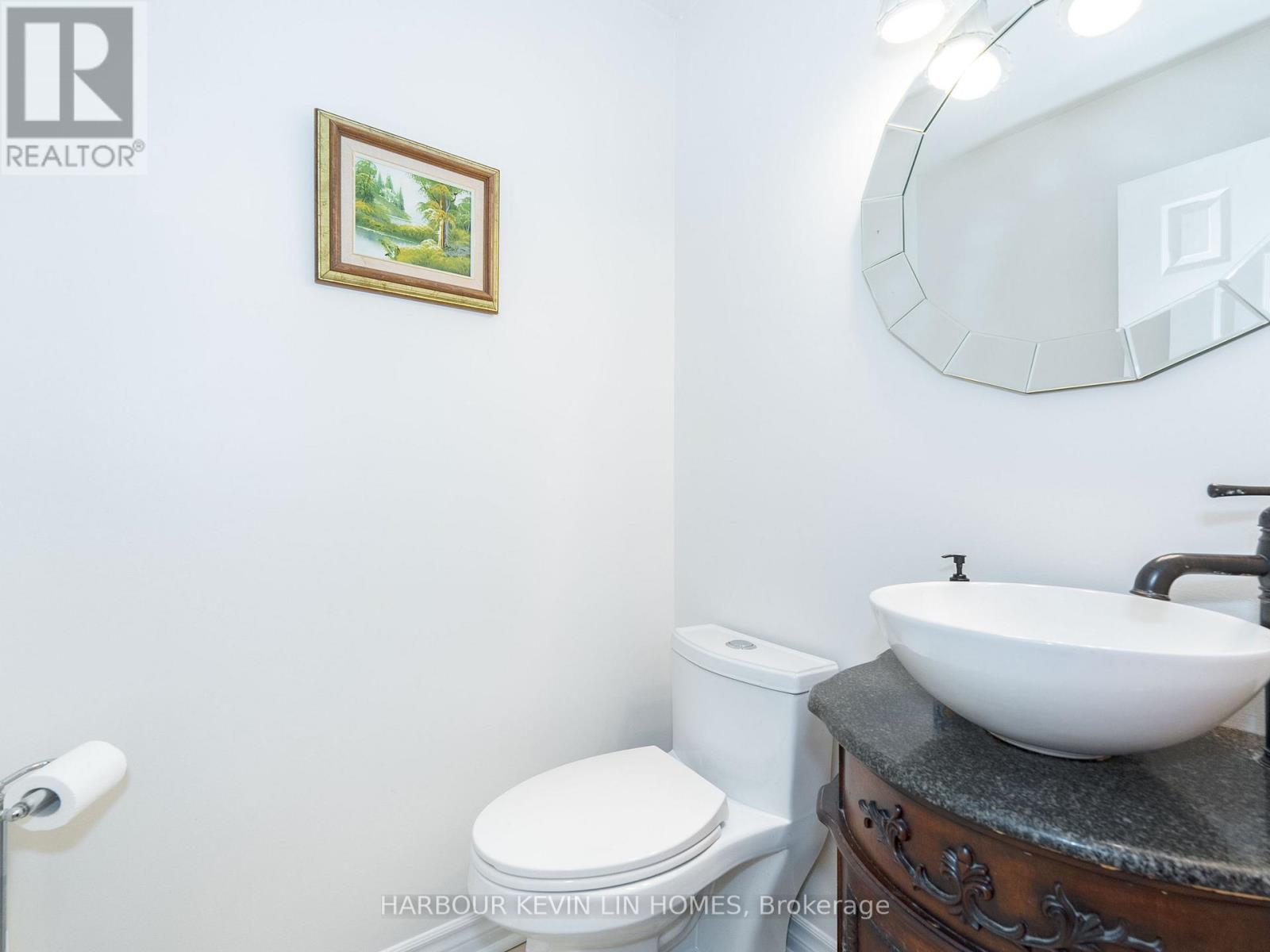 25 Pearl Gate Court, Richmond Hill, Ontario  L4B 2R2 - Photo 28 - N12472194
