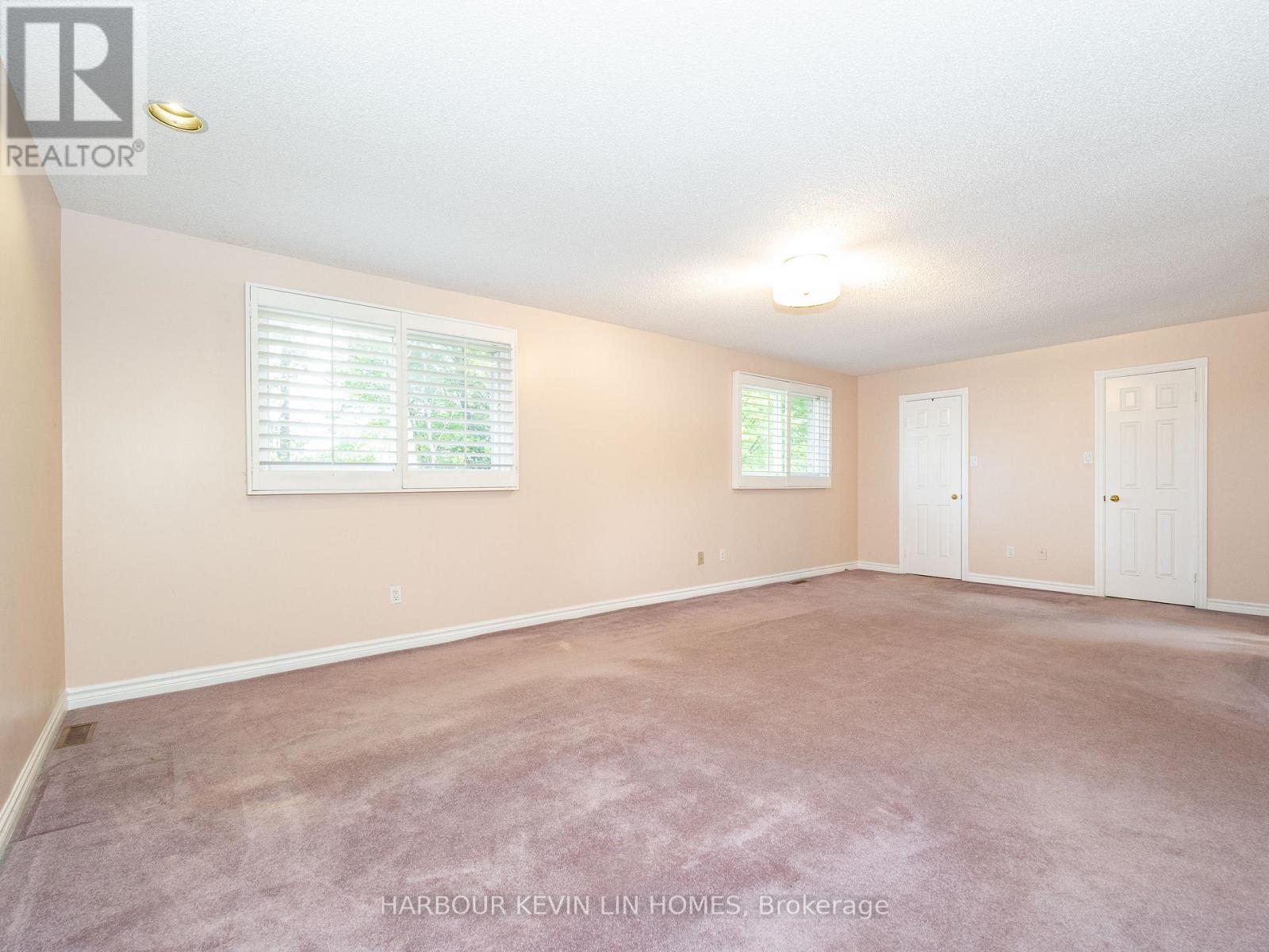 25 Pearl Gate Court, Richmond Hill, Ontario  L4B 2R2 - Photo 31 - N12472194