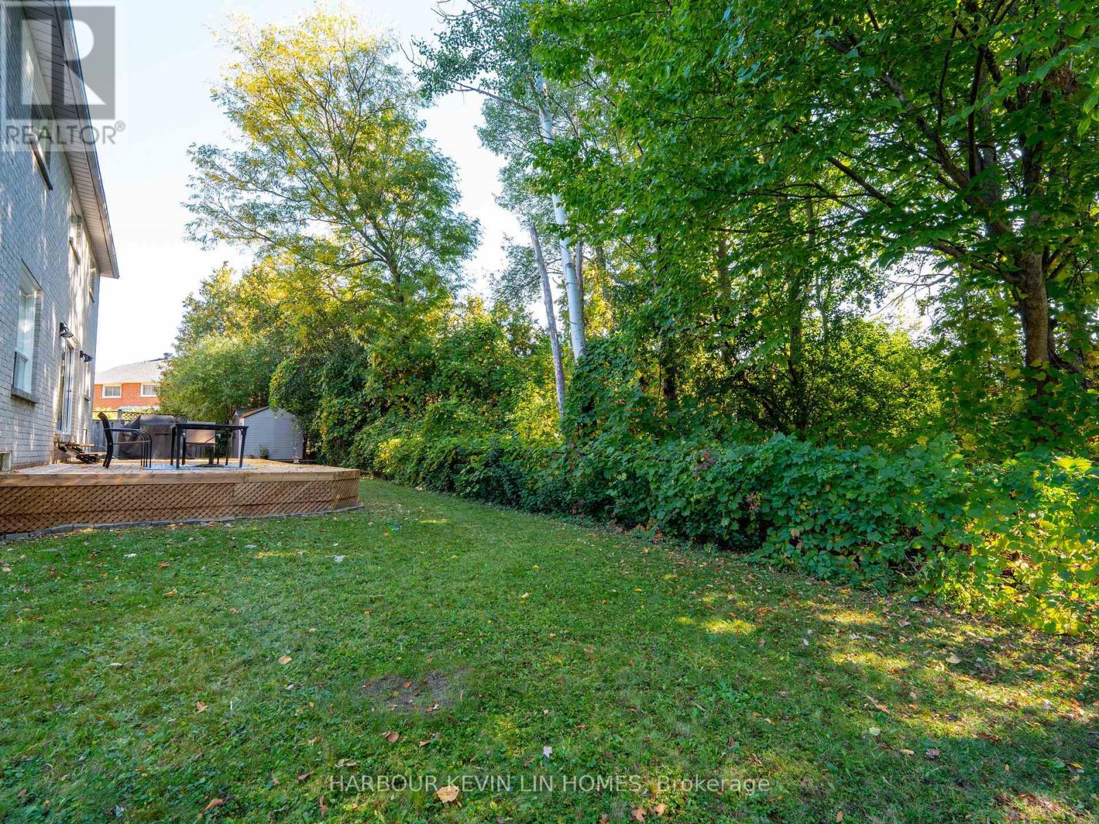 25 Pearl Gate Court, Richmond Hill, Ontario  L4B 2R2 - Photo 8 - N12472194