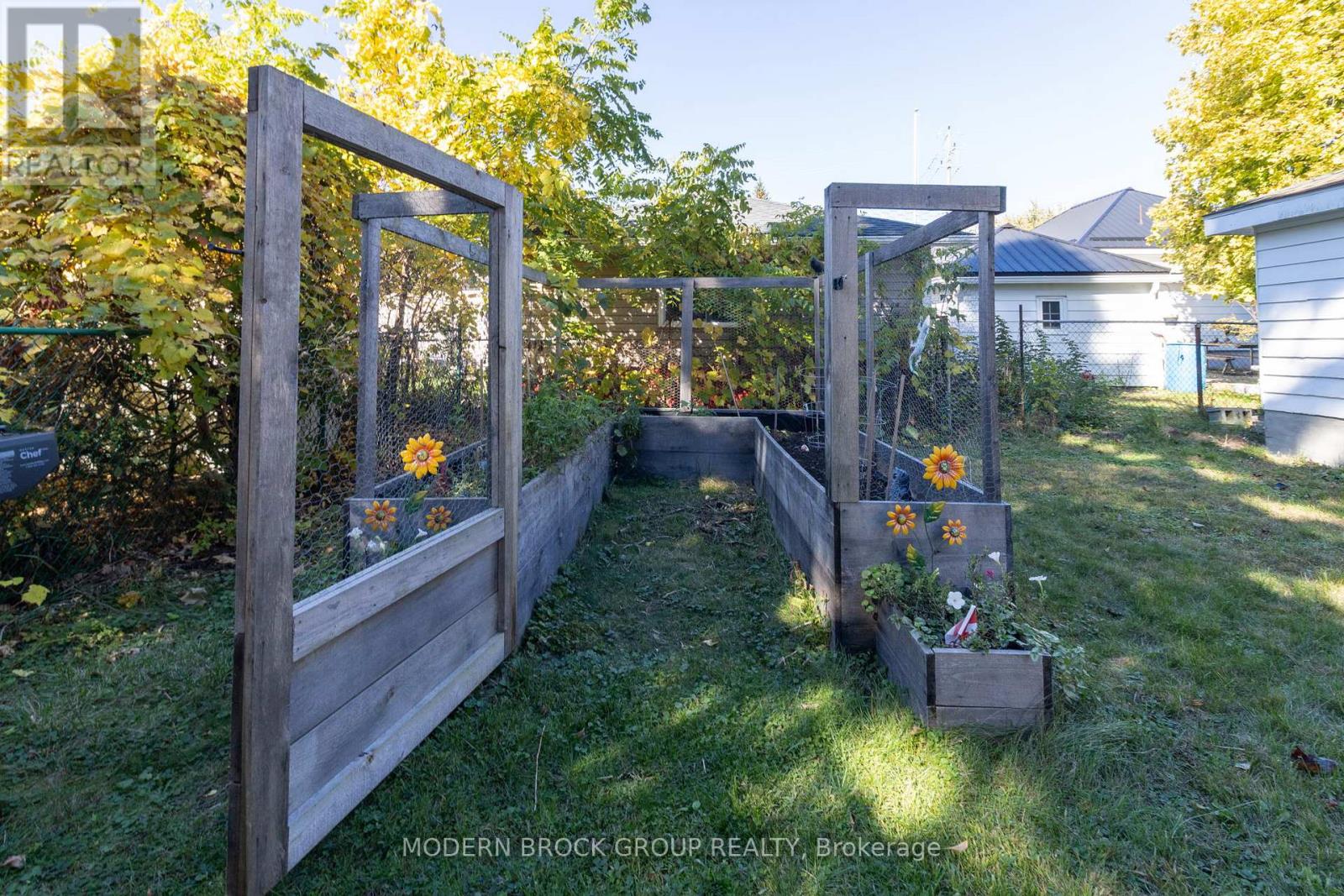 44 Havelock Street, Brockville, Ontario  K6V 4M1 - Photo 13 - X12472259