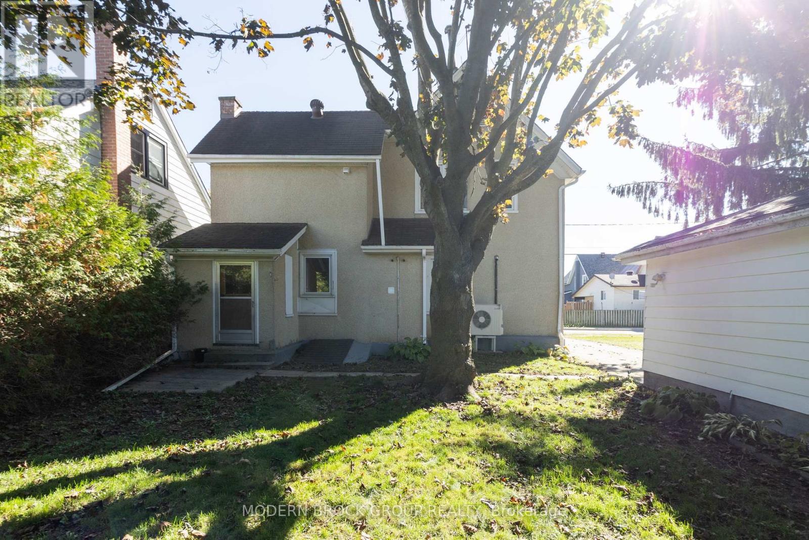 44 Havelock Street, Brockville, Ontario  K6V 4M1 - Photo 9 - X12472259