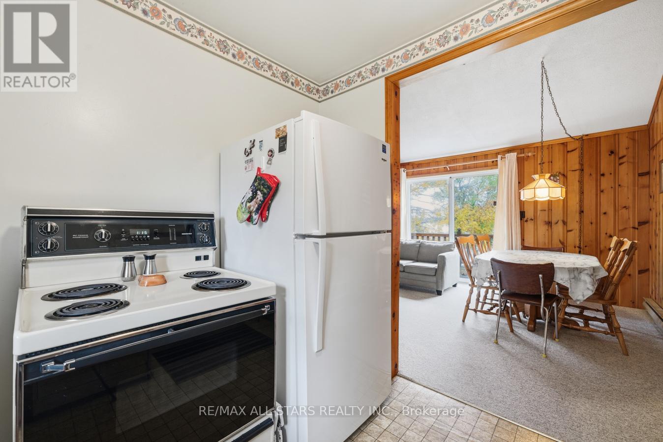94 Plum Point Lane, Kawartha Lakes (Mariposa), Ontario  K0M 2C0 - Photo 8 - X12472264