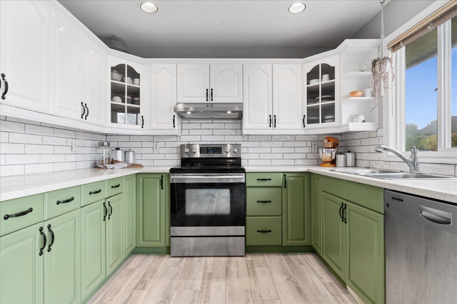 46259 Ranchero Drive, Sardis East Vedder, Chilliwack, British Columbia  V4Z 1K2 - Photo 8 - R3058495