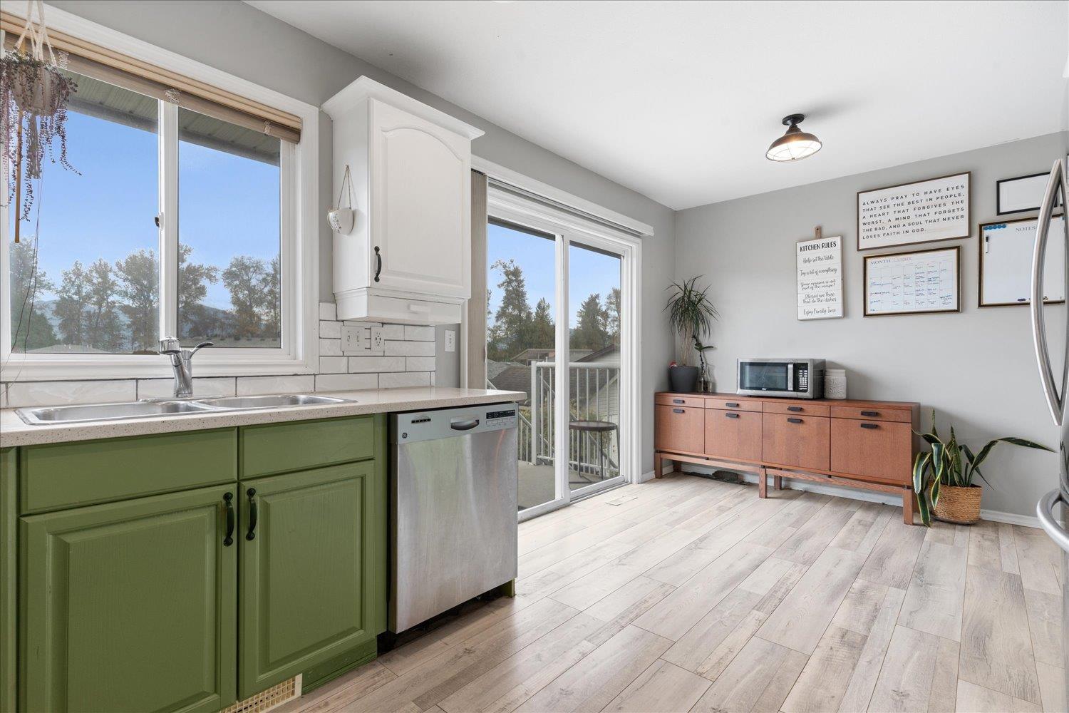 46259 Ranchero Drive, Sardis East Vedder, Chilliwack, British Columbia  V4Z 1K2 - Photo 9 - R3058495