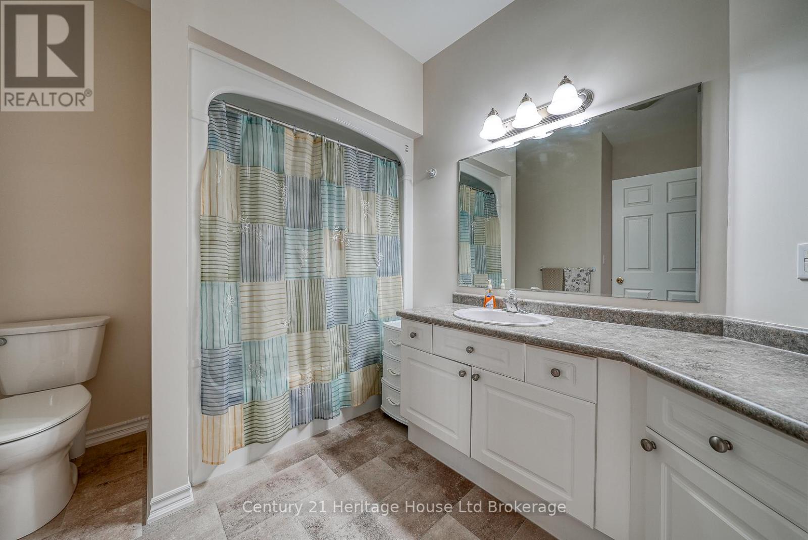 2 - 667 Southwood Way, Woodstock, Ontario  N4S 9A6 - Photo 12 - X12416661