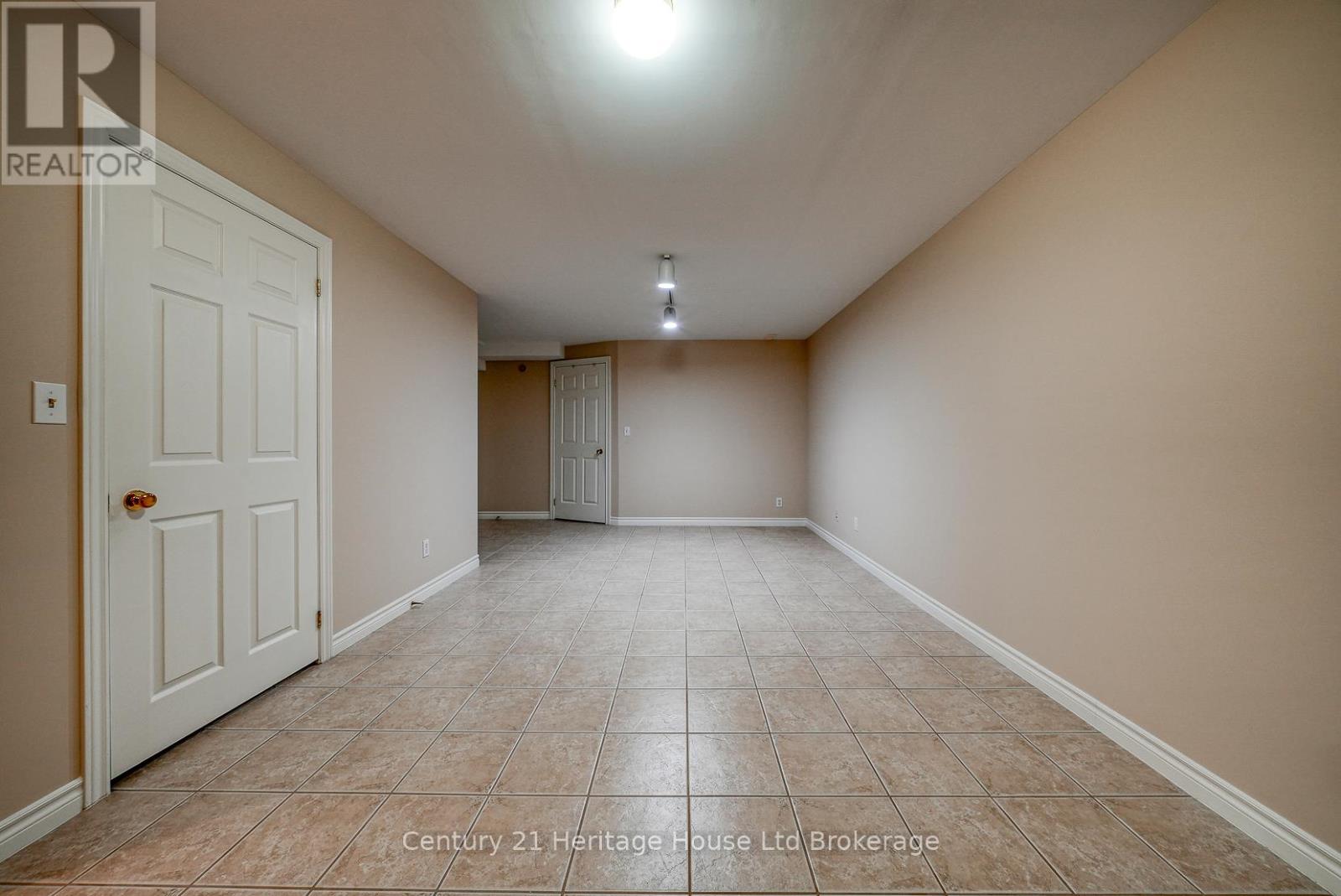 2 - 667 Southwood Way, Woodstock, Ontario  N4S 9A6 - Photo 23 - X12416661