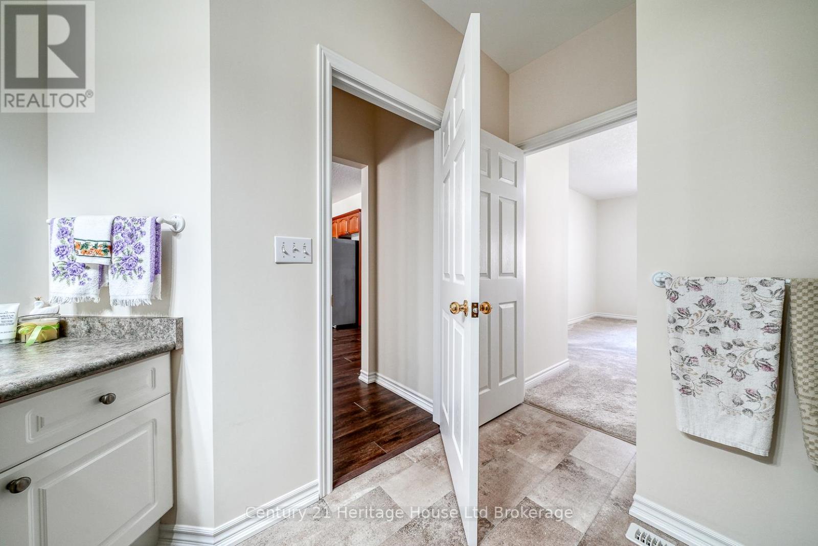 2 - 667 Southwood Way, Woodstock, Ontario  N4S 9A6 - Photo 13 - X12416661