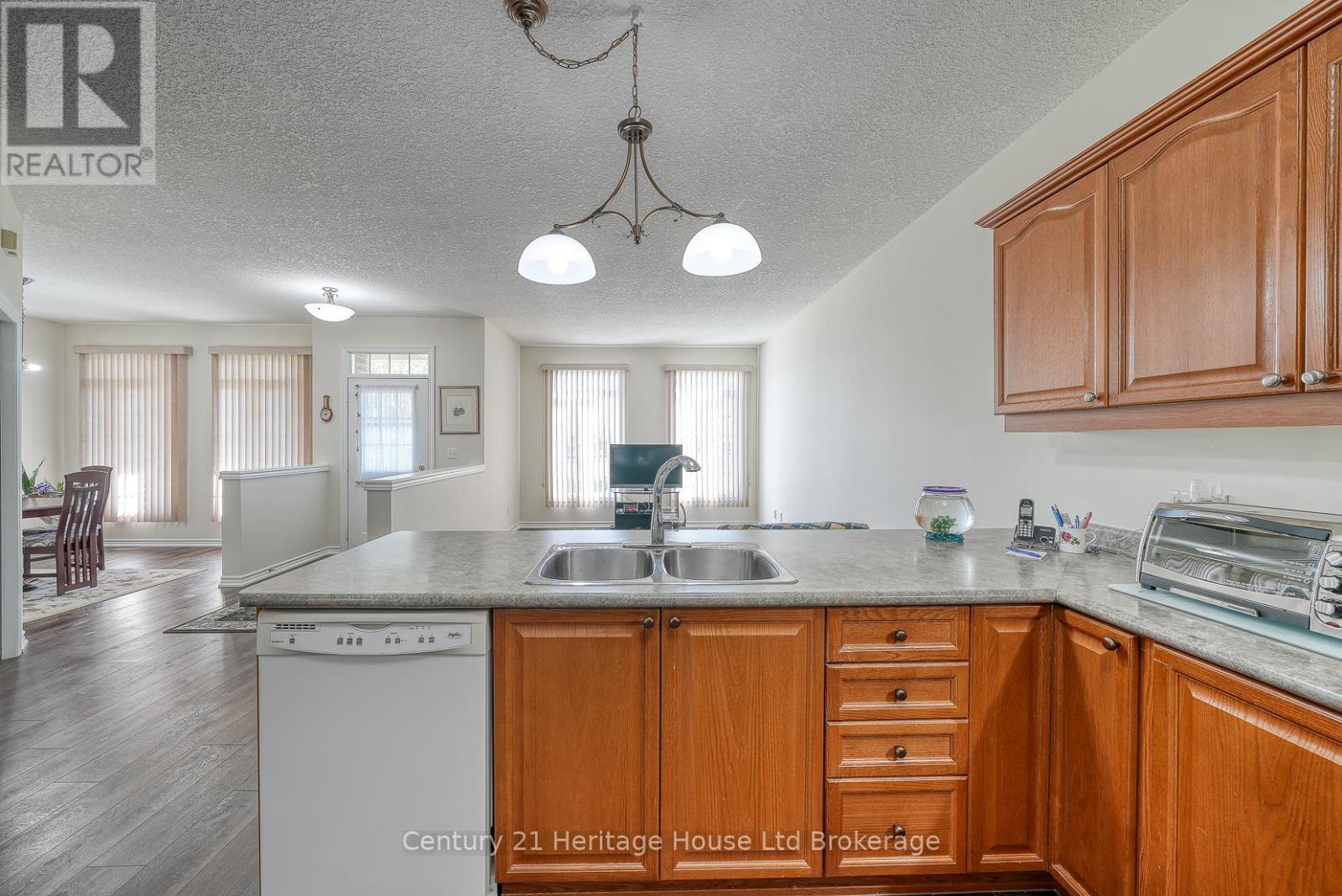 2 - 667 Southwood Way, Woodstock, Ontario  N4S 9A6 - Photo 10 - X12416661