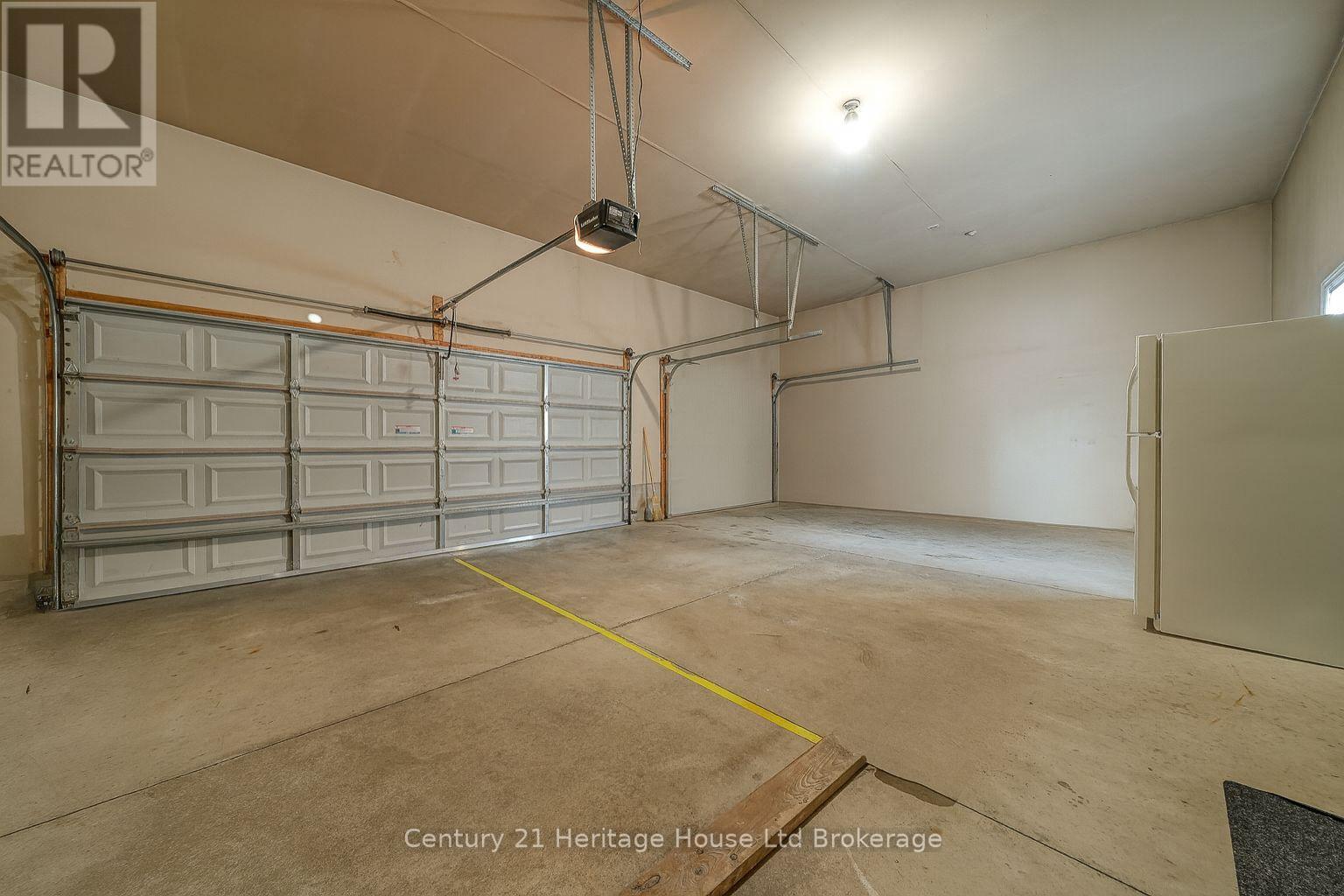 2 - 667 Southwood Way, Woodstock, Ontario  N4S 9A6 - Photo 28 - X12416661