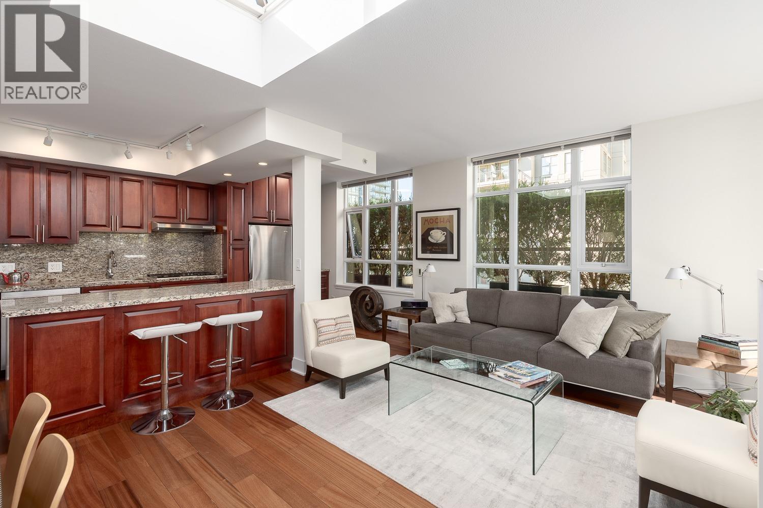 Ph803 988 Richards Street, Vancouver, British Columbia  V6B 8R2 - Photo 4 - R3059901