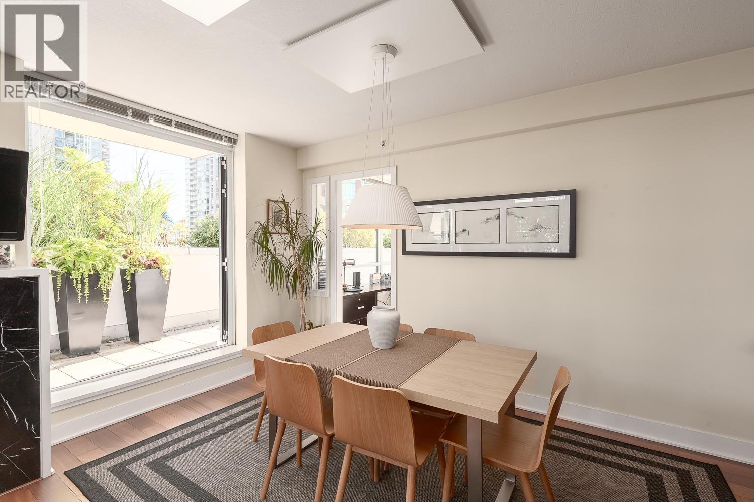 Ph803 988 Richards Street, Vancouver, British Columbia  V6B 8R2 - Photo 14 - R3059901
