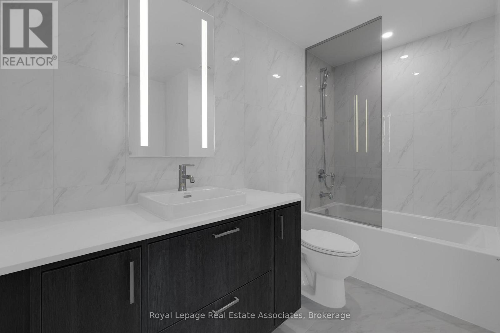 312 - 259 The Kingsway, Toronto, Ontario  M9A 0G2 - Photo 13 - W12472132