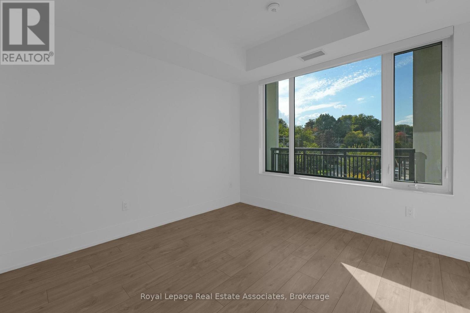 312 - 259 The Kingsway, Toronto, Ontario  M9A 0G2 - Photo 15 - W12472132
