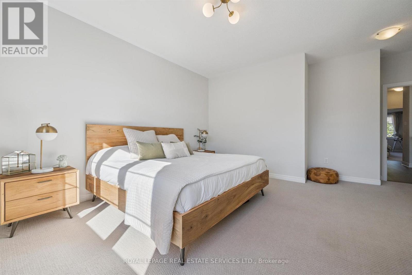 234 Polly Drive, Oakville (Go Glenorchy), Ontario  L6M 5J9 - Photo 24 - W12472197