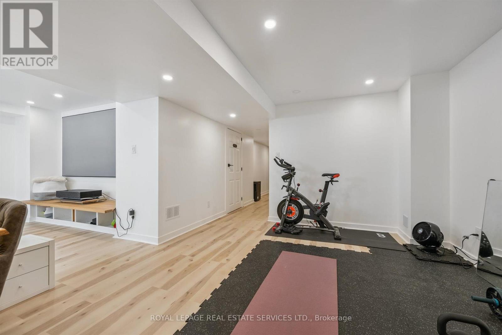 234 Polly Drive, Oakville (Go Glenorchy), Ontario  L6M 5J9 - Photo 39 - W12472197