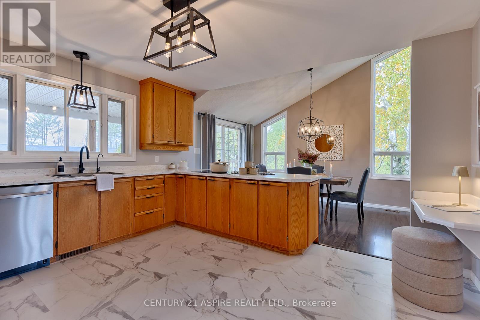 75 Pembroke Street E, Whitewater Region, Ontario  K0J 1K0 - Photo 12 - X12472311