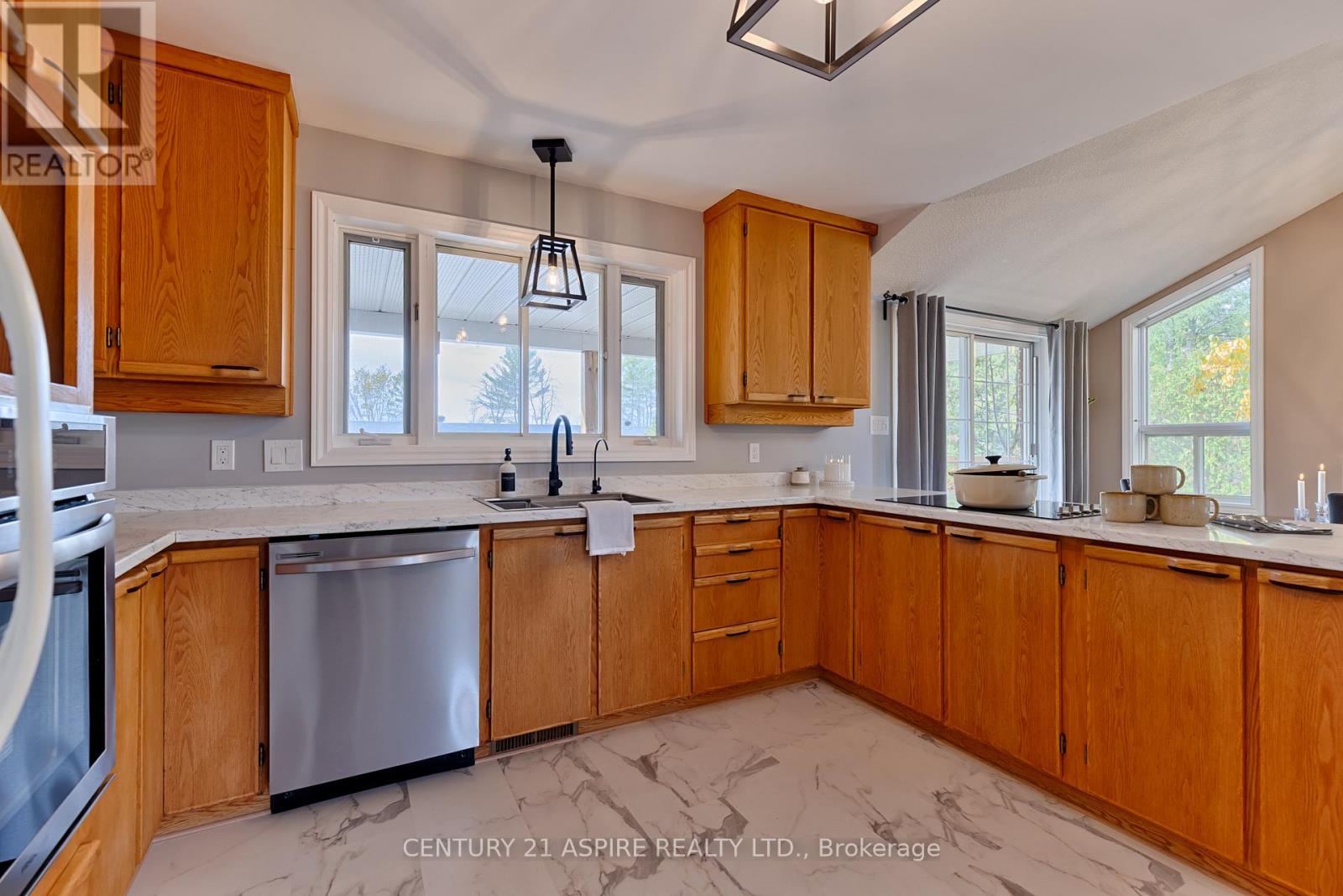 75 Pembroke Street E, Whitewater Region, Ontario  K0J 1K0 - Photo 13 - X12472311