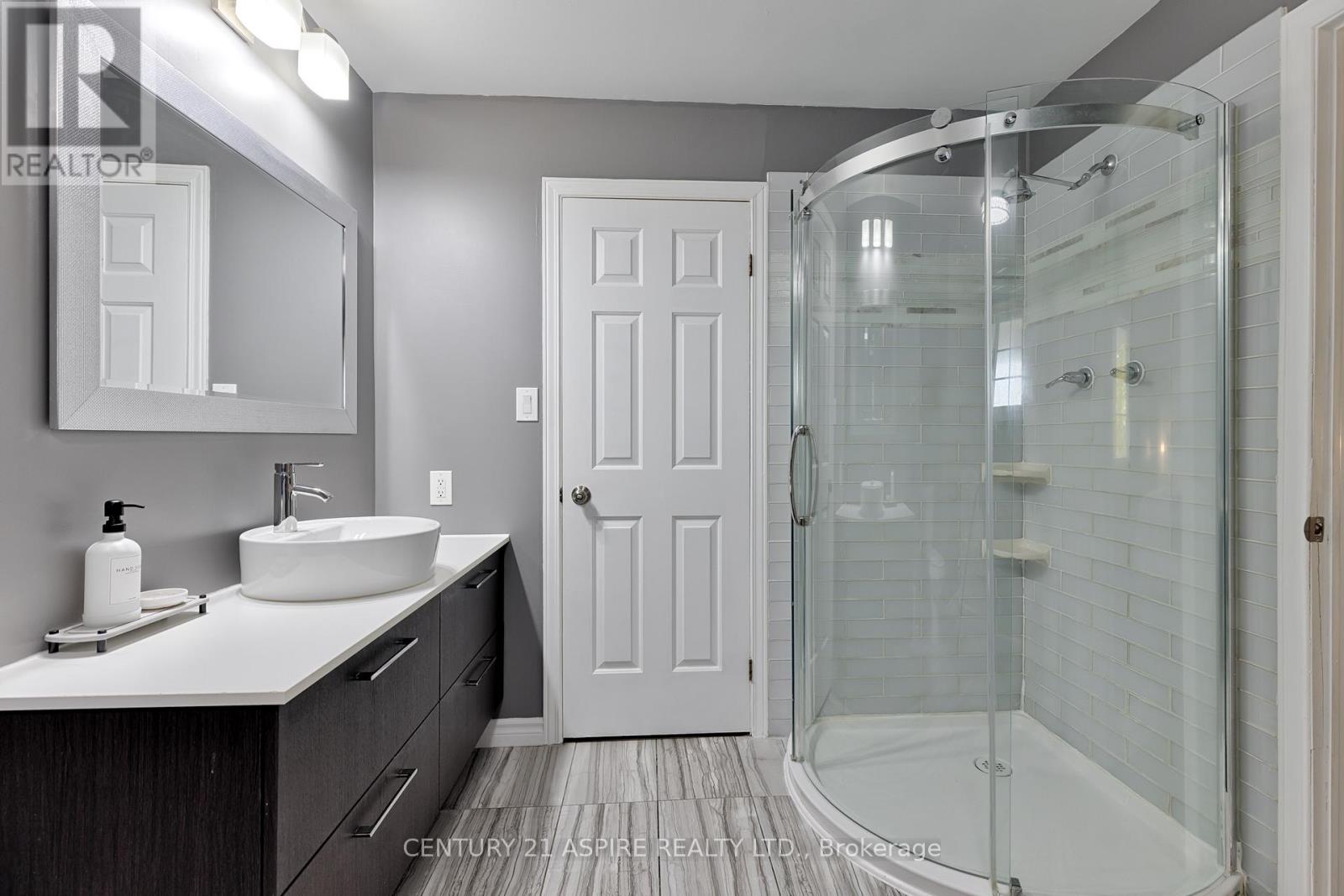 75 Pembroke Street E, Whitewater Region, Ontario  K0J 1K0 - Photo 20 - X12472311