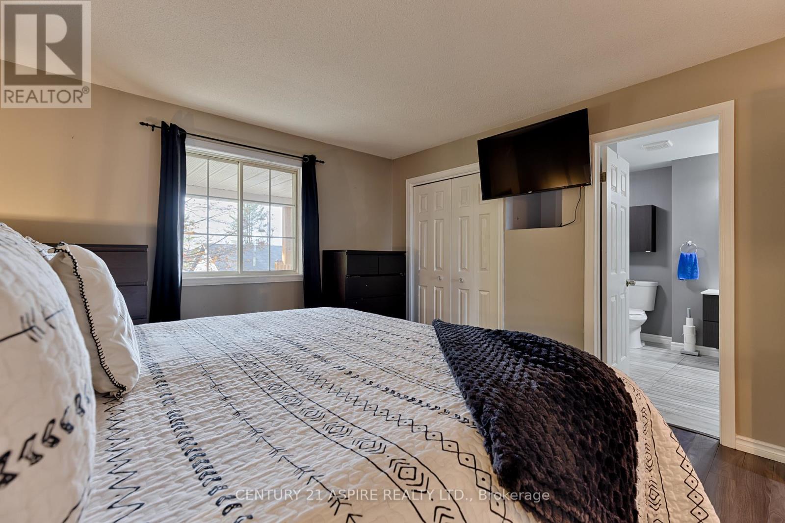 75 Pembroke Street E, Whitewater Region, Ontario  K0J 1K0 - Photo 24 - X12472311