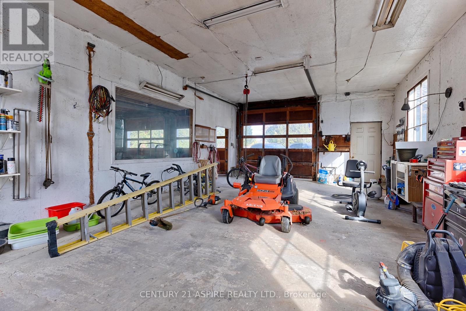 75 Pembroke Street E, Whitewater Region, Ontario  K0J 1K0 - Photo 42 - X12472311