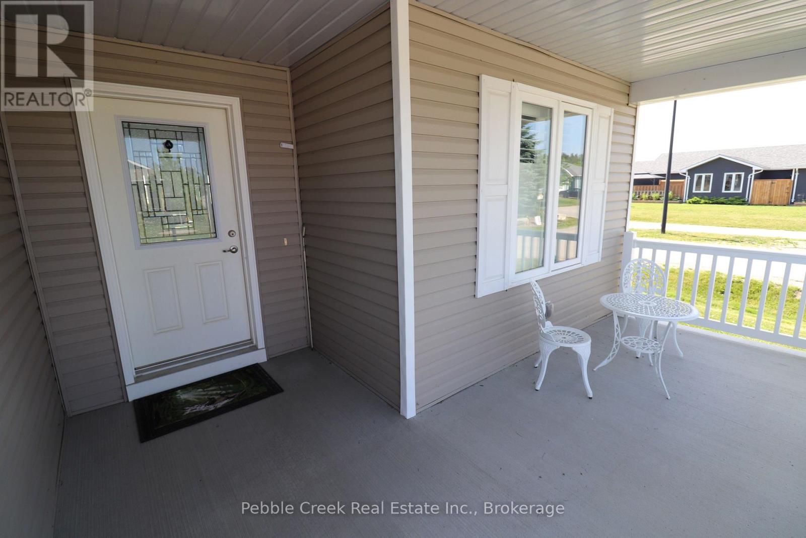 18 Windward Way N, Ashfield-Colborne-Wawanosh, Ontario  N7A 0B2 - Photo 3 - X12243649