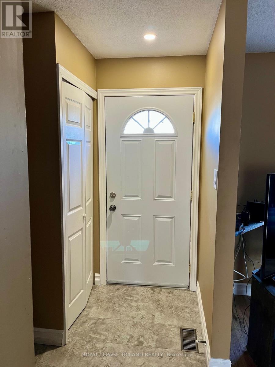 Photo 3 of 32 for 9 - 577 Third Street