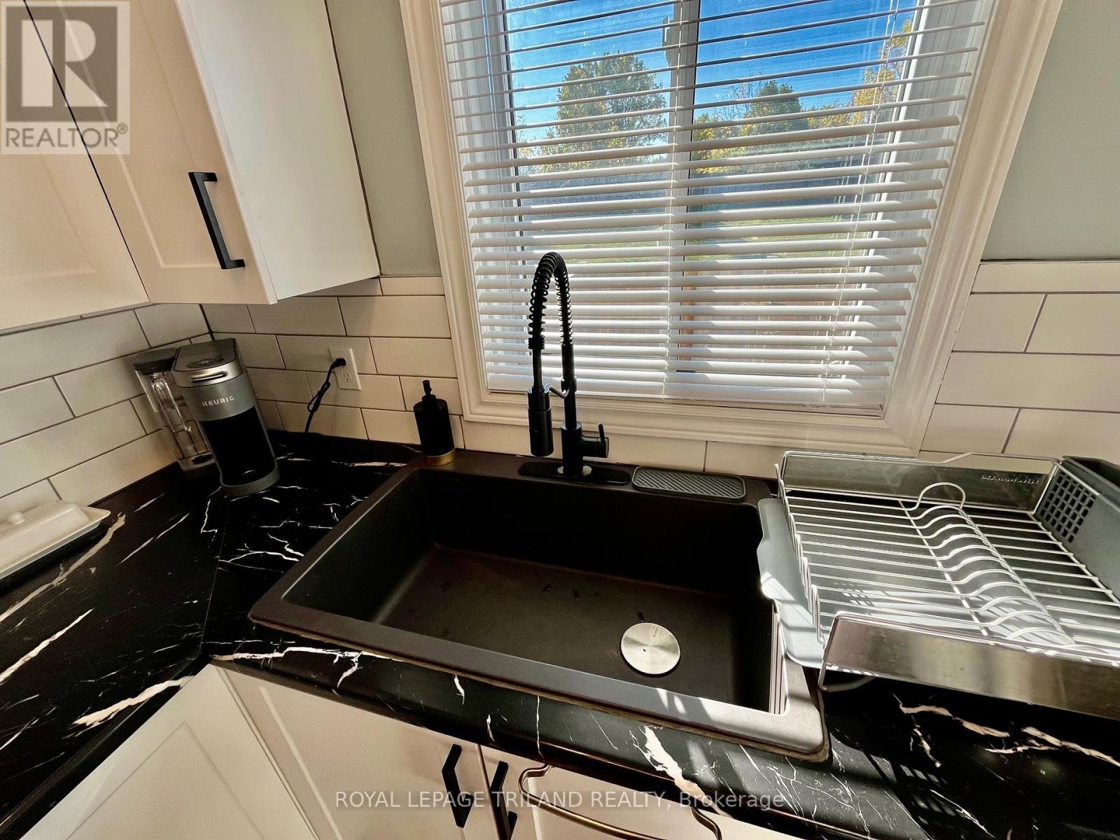 Photo 8 of 32 for 9 - 577 Third Street