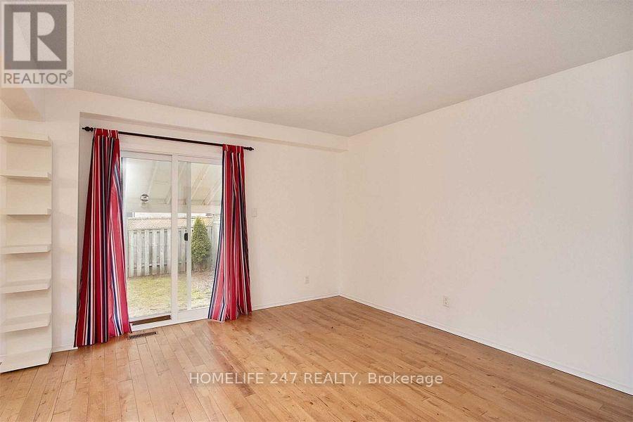 55 Galt Road, Stratford, Ontario  N5A 7S6 - Photo 12 - X12472151