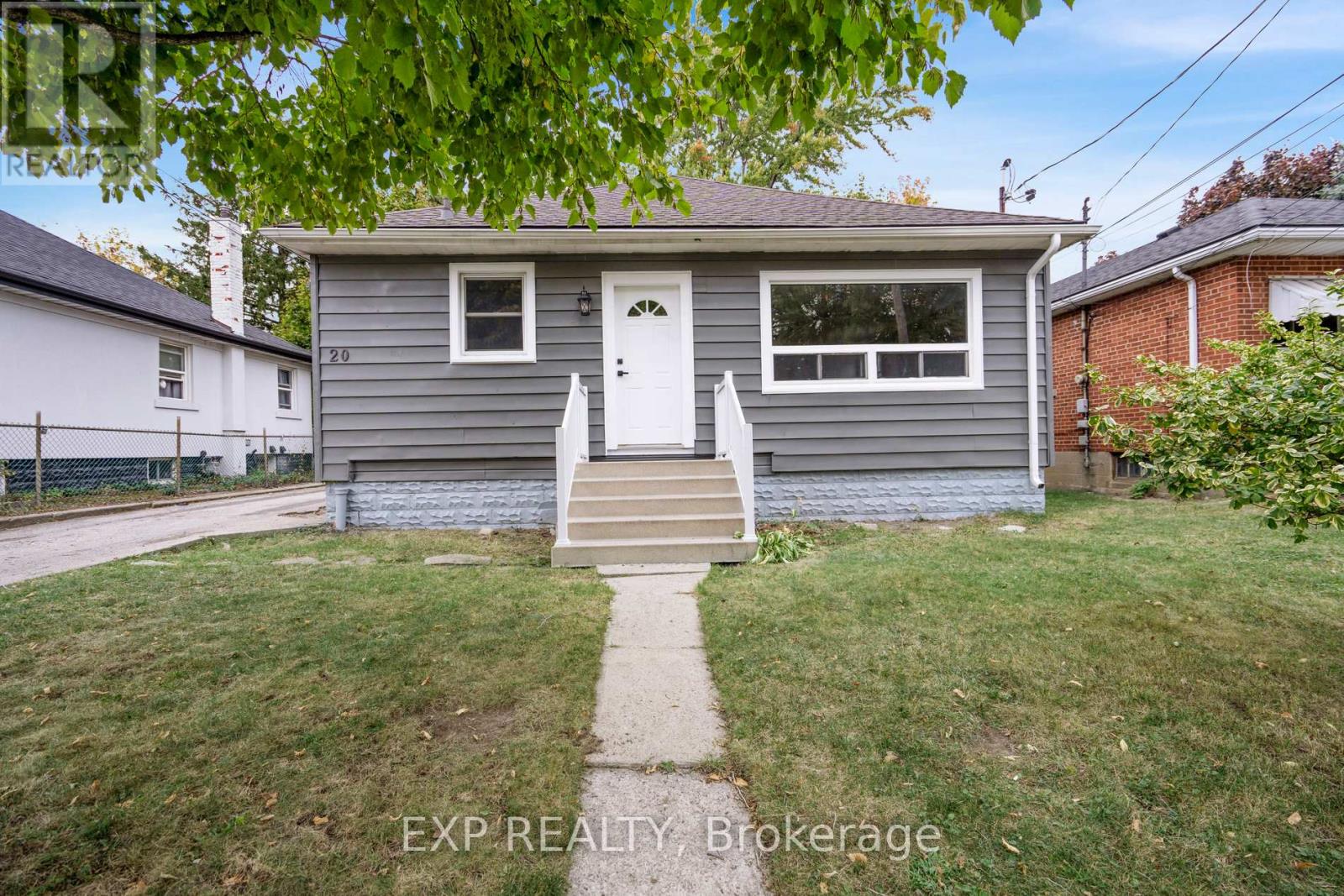 20 West 4th Street, Hamilton (Bonnington), Ontario  L9C 3M3 - Photo 1 - X12472165